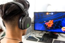 ASTRO Gaming A10 Headset for Xbox One/Nintendo Switch / PS4 / PC and Mac – Wired 3.5mm and Boom Mic by Logitech – Eco-Friendly Packaging – (Green/Black)