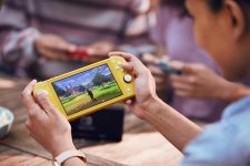 Nintendo Switch Lite – Yellow